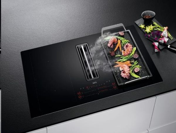 AEG CCS84751CB induksjonstopp med integrert ventilator