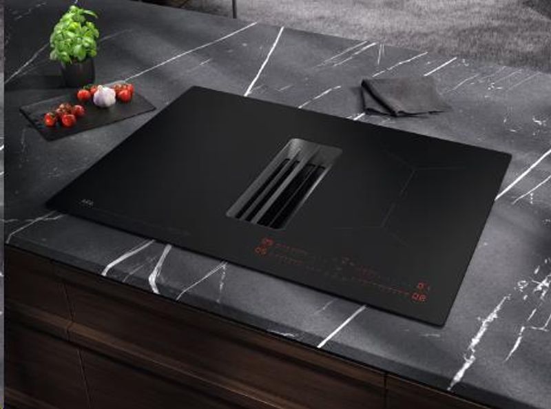 AEG TCH74B01CB  6000 Bridge with eXtractor 70 cm