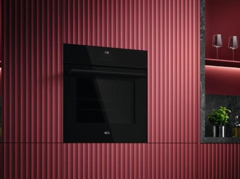 AEG 5000-serien TU5PB403PB integrert stekeovn
